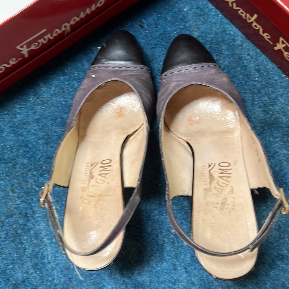 Vintage Authentic Salvatore Ferragamo shoes in size 7 1/2 B - Picture 1 of 2